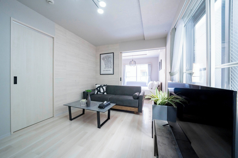 Others 5, NEST, Sapporo