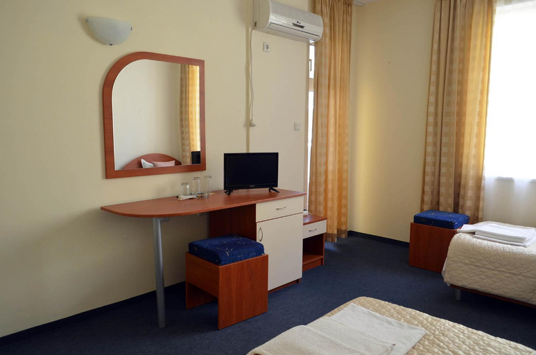 Bedroom 3, Family Hotel Diana, Pomorie
