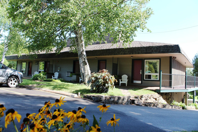 Exterior & Views 2, Glen House Resort, Lake Ontario
