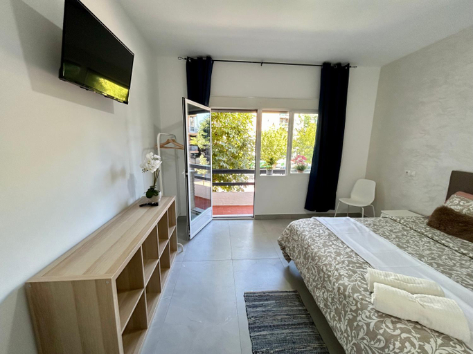 Others 2, Rooms Getafe, Madrid