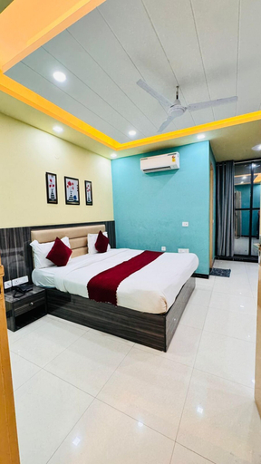 Bedroom 5, GP Palace, Lucknow