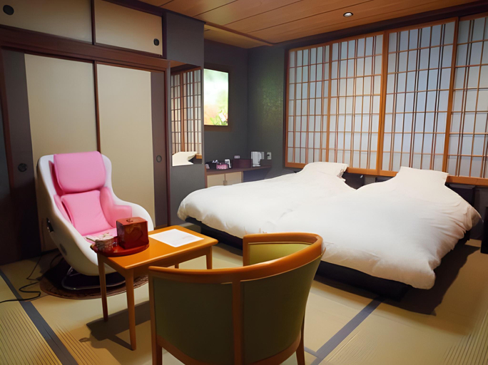 Bedroom 3, Wanoyado Hotel Iya Onsen Natural Hot Spring, Miyoshi