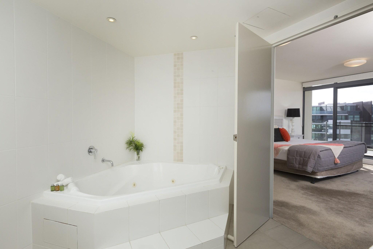 Bathroom 5, Sevan Apartments Forster, Great Lakes
