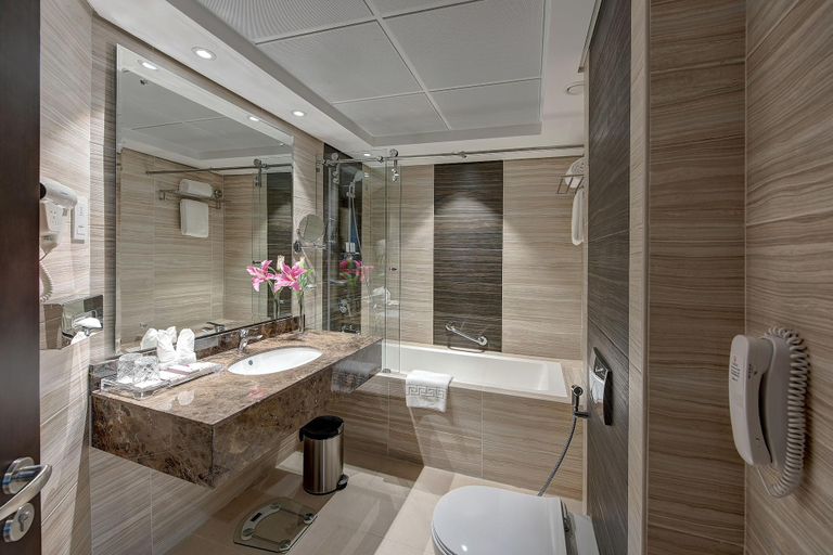 Bathroom 5, Omega Hotel Dubai, Dubai