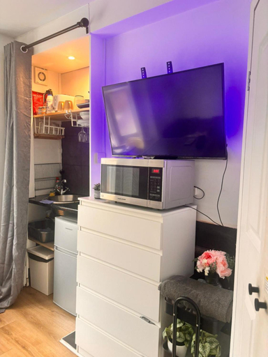 Others 4, Comfy stay in Wandsworth Town, London
