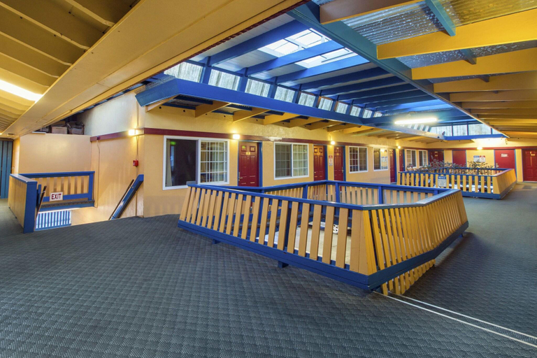 Public Area 2, Town House Motel, Humboldt