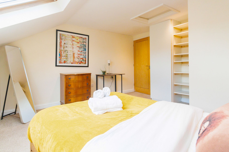 Room 3, Kyanite House in Cambridge, Cambridgeshire