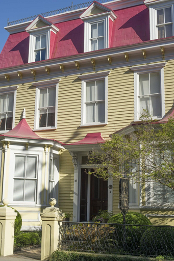 Exterior & Views 2, Barksdale House Inn, Charleston