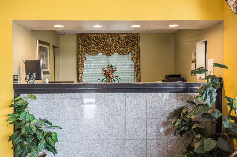 Public Area 2, Rodeway Inn North Charleston - Ashley Phosphate, Charleston
