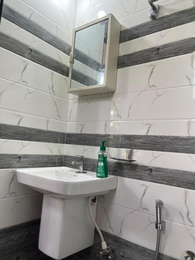 Bathroom 3, Gagadharam Tiny House, Kannur