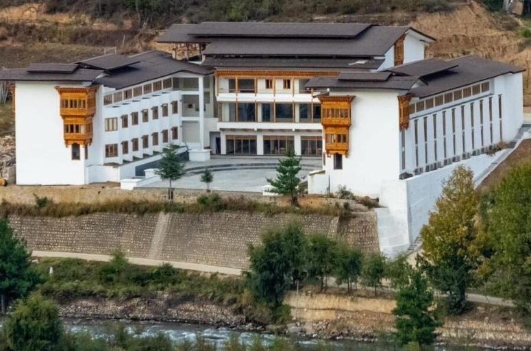 Others 5, Resort Thim Dorji, Lamgong