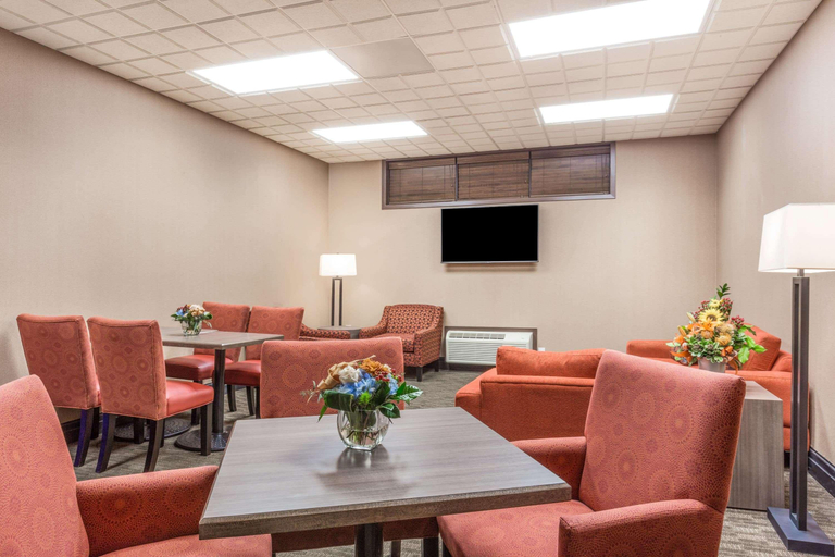 Public Area 3, Wingate By Wyndham Regina, Division No. 6