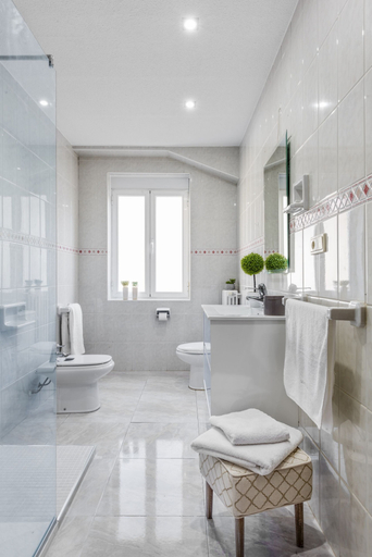 Bathroom 5, Genteel Home Gran Capitan, Granada