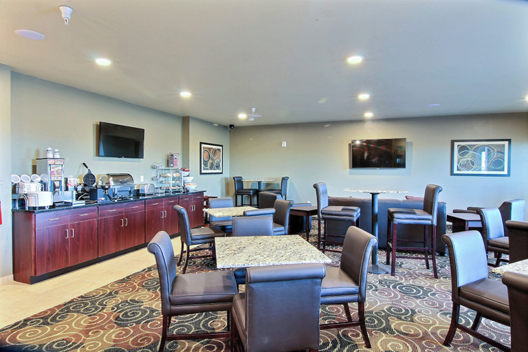 Food & Drinks 5, Cobblestone Hotel & Suites - Beulah, Mercer