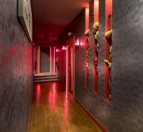 Public Area 3, Hotel Ambre, Paris