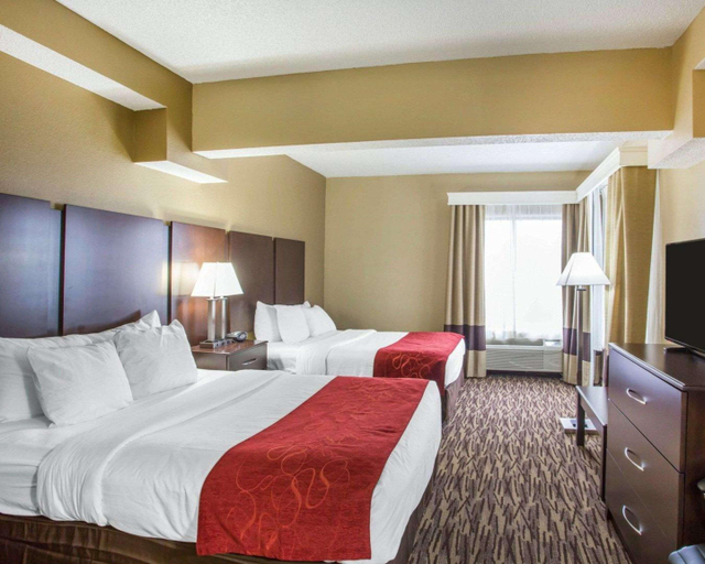 Bedroom 4, Comfort Suites, Wilson