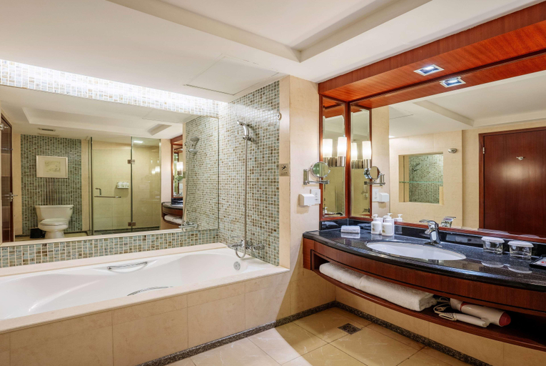 Bedroom 3, Ramada By Wyndham Beijing North, Beijing