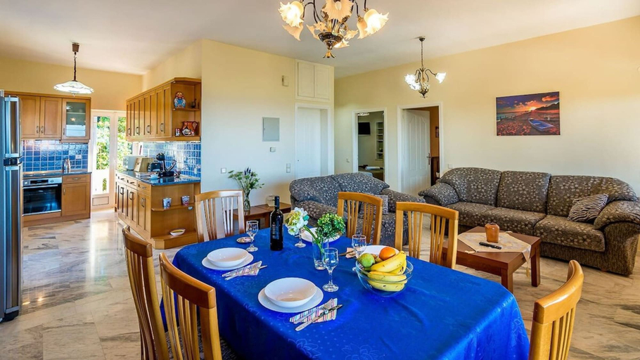 Room 3, Sea Breeze Stunning Views - Pool Dream Gem, Crete