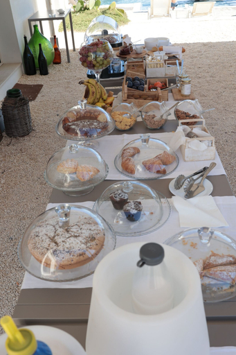 Food & Drinks 5, Cala Coralli, Syracuse