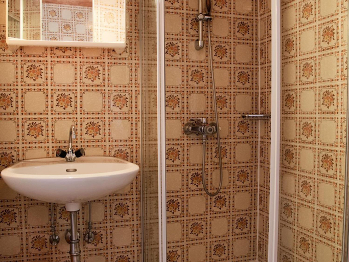 Bathroom 3, Farmhouse in Afritz near Gerlitzen Ski Center, Villach Land