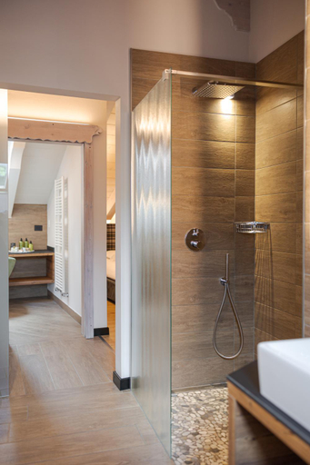 Bathroom 4, Garni Laurino Hotel, Trento