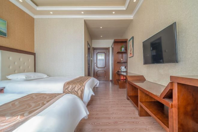 Bedroom 2, Shengyuan Hotel, Hulunbuir