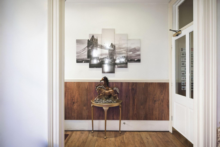 Public Area, Linden House Hotel, London