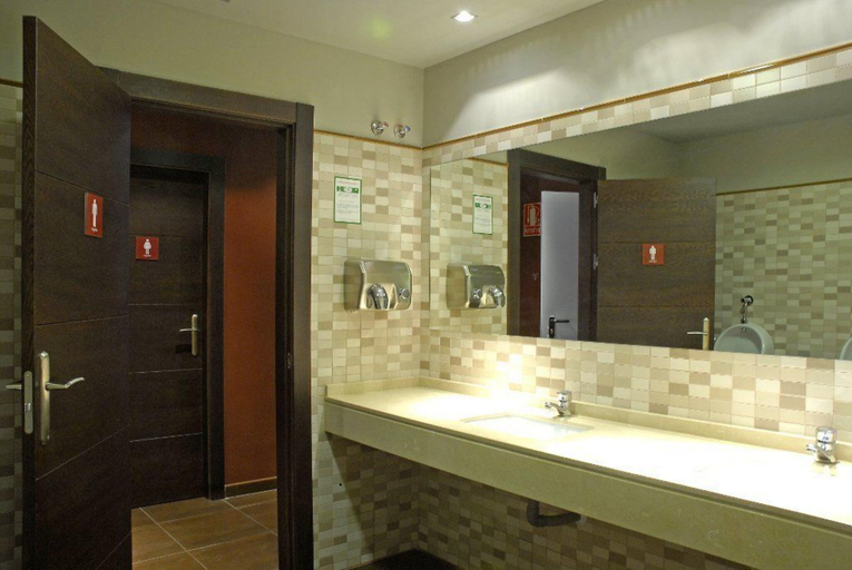 Bathroom, Philadelfia, Granada
