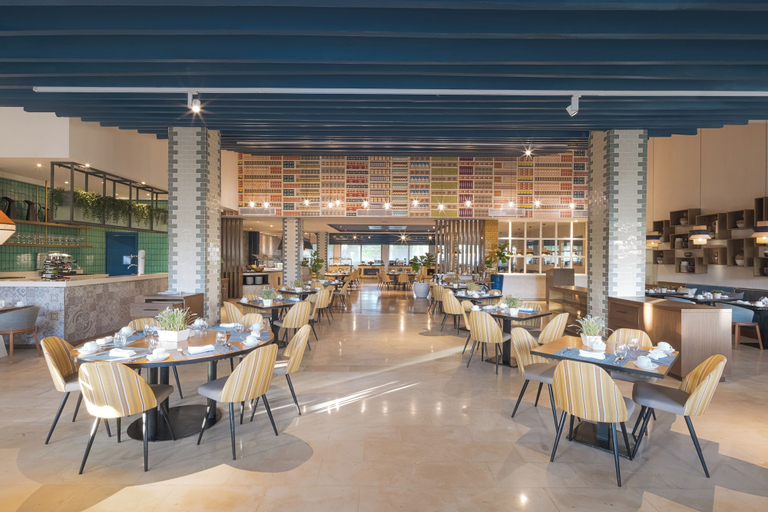 Food & Drinks 5, Catalonia Royal Bavaro - Adults Only, Salvaleon de Higuey
