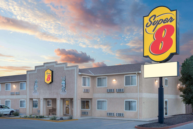 Exterior & Views 4, Super 8 by Wyndham Bloomfield, San Juan