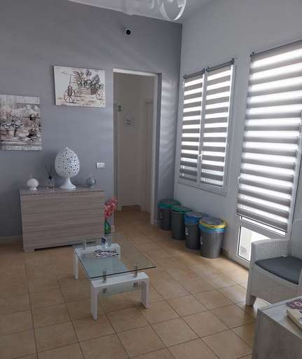 Others 5, B&B CENTRALE, Lecce