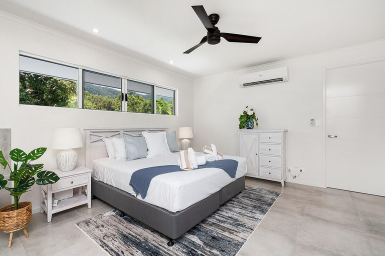 Others 2, The Havannah Beachfront House with Heated Pool, Cairns