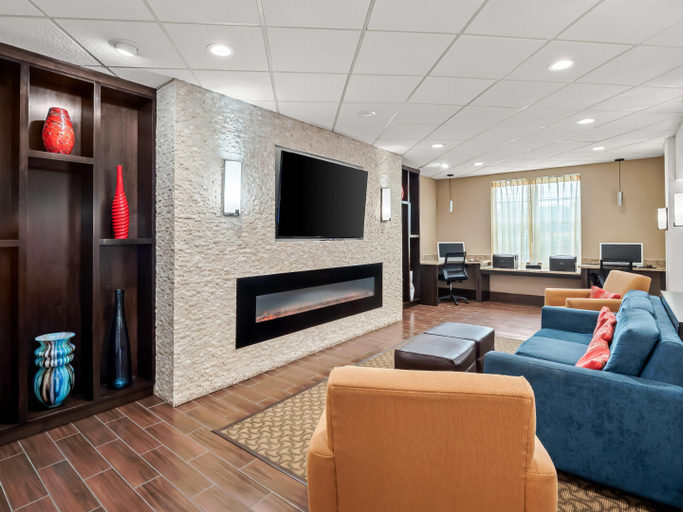 Public Area 2, Comfort Inn & Suites, Wayne