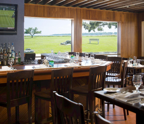Food & Drinks 5, Newport Beach Hotel & Suites, Newport