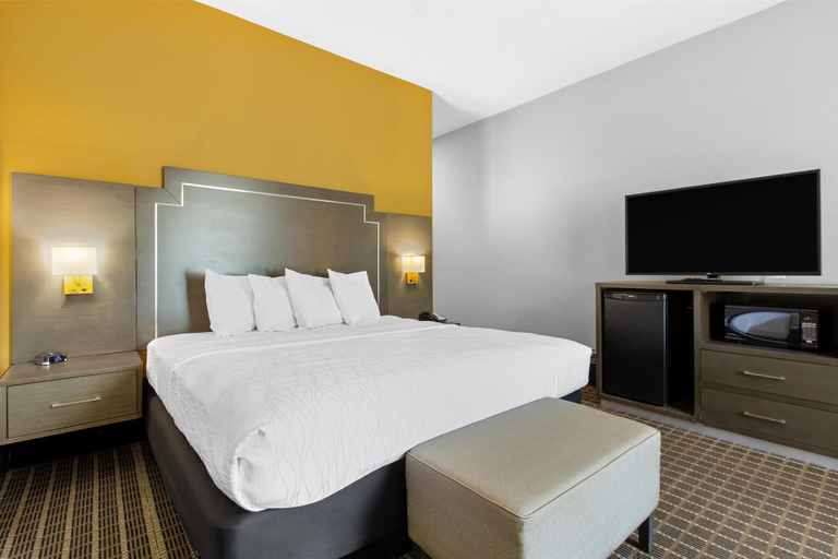 Bedroom 3, Best Western Plus Regency Park, Livingston