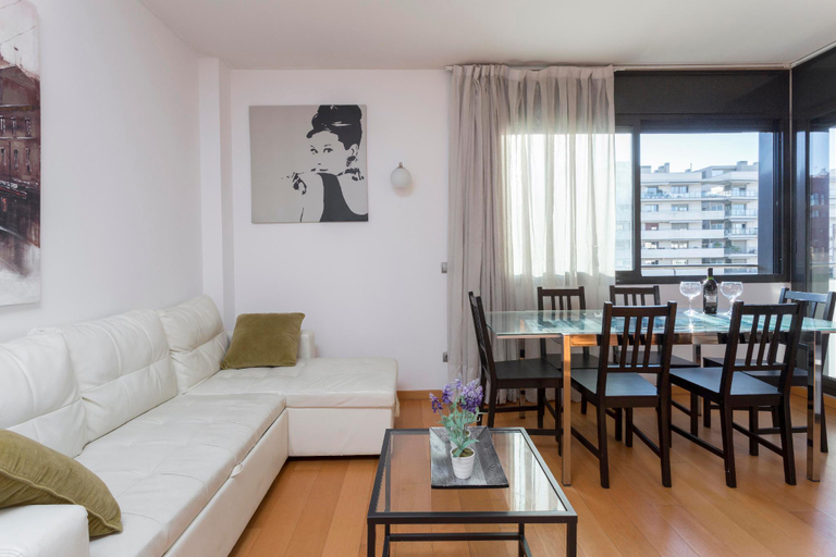 Others 4, 1217 - Pool And Beach Nice Apartment 2, Barcelona