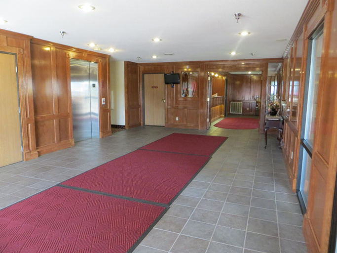 Public Area 2, Bayside Hotel of Mackinac, Cheboygan