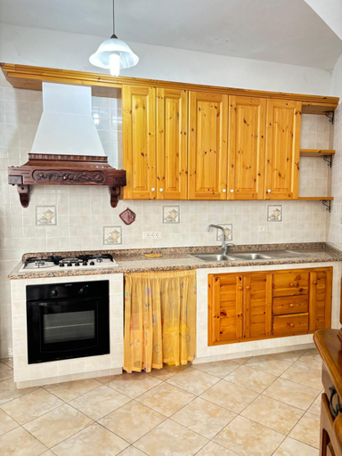 Others 3, Casa Josefina, Napoli
