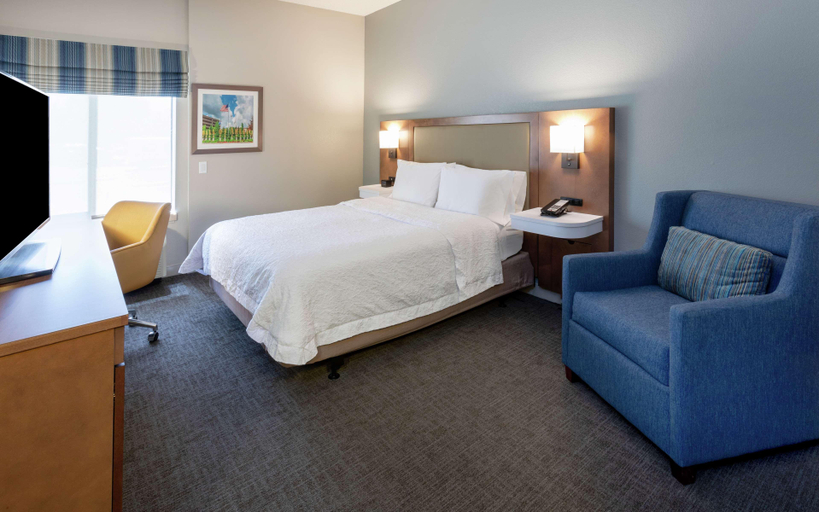 Bedroom 3, Hampton Inn by Hilton Minneapolis/Eagan, Dakota