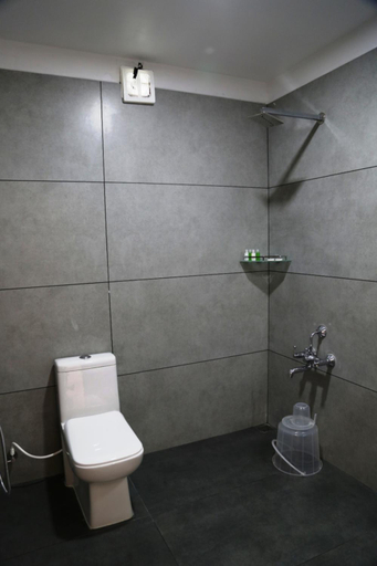 Bathroom 2, Le Sancta homestay, Idukki