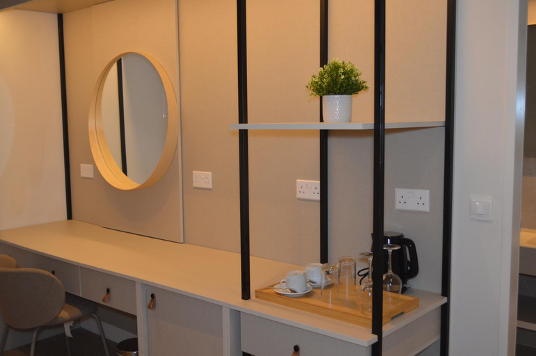 Bathroom 5, LEONDIANA Boutique Hotel, Larnaca