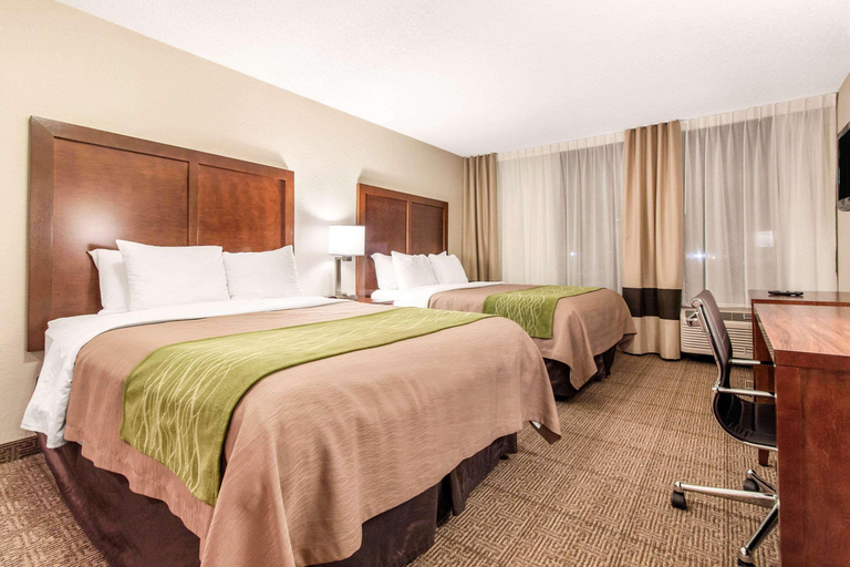 Bedroom 3, Comfort Inn & Suites Omaha Central, Douglas