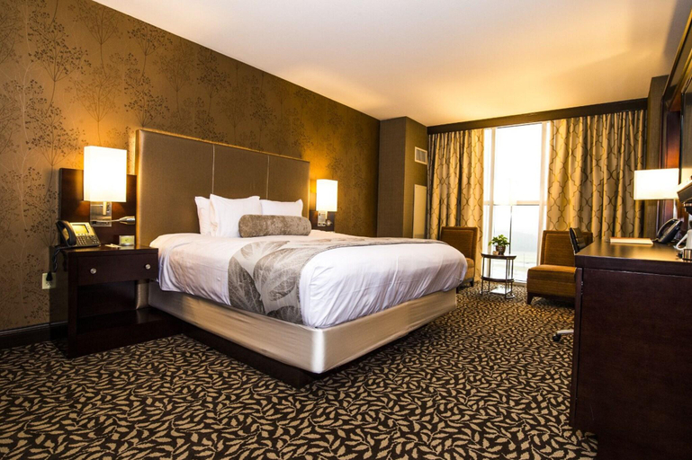 Bedroom 2, Wind Creek Casino, Escambia