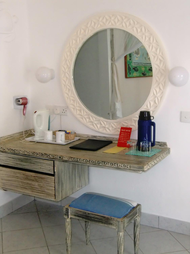 Bathroom 4, Turtle Bay Beach Club, Kilifi North