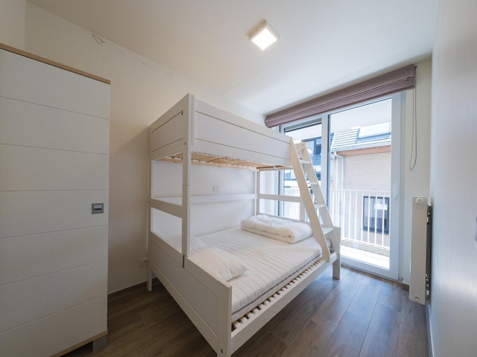 Others 5, Chic Flat with Bunk Beds, West-Vlaanderen