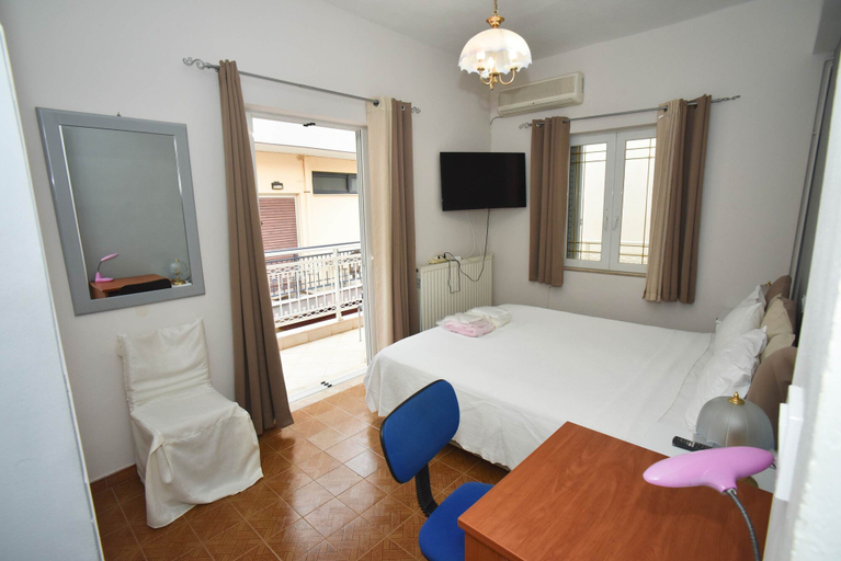 Room 2, Cosmo Room 1 Seaside Retreat Monemvasia Castle, Peloponnese