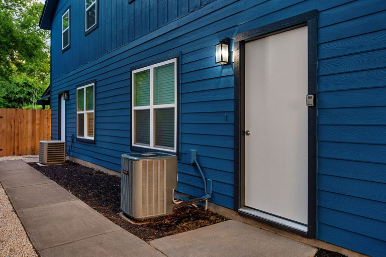 Exterior & Views, Cozy-Chic 2BR Patio Ideal for Groups, Travis