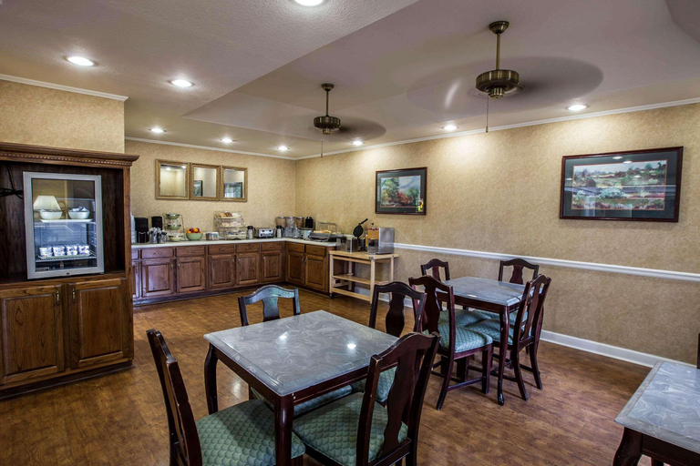 Food & Drinks 5, Quality Inn Kingsport South, Sullivan