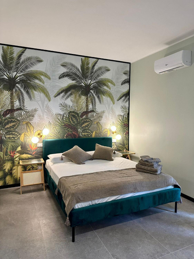 4, Golden Palm B&B, Bari