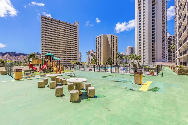 Exterior & Views 2, Waikiki Banyan 3409, Honolulu